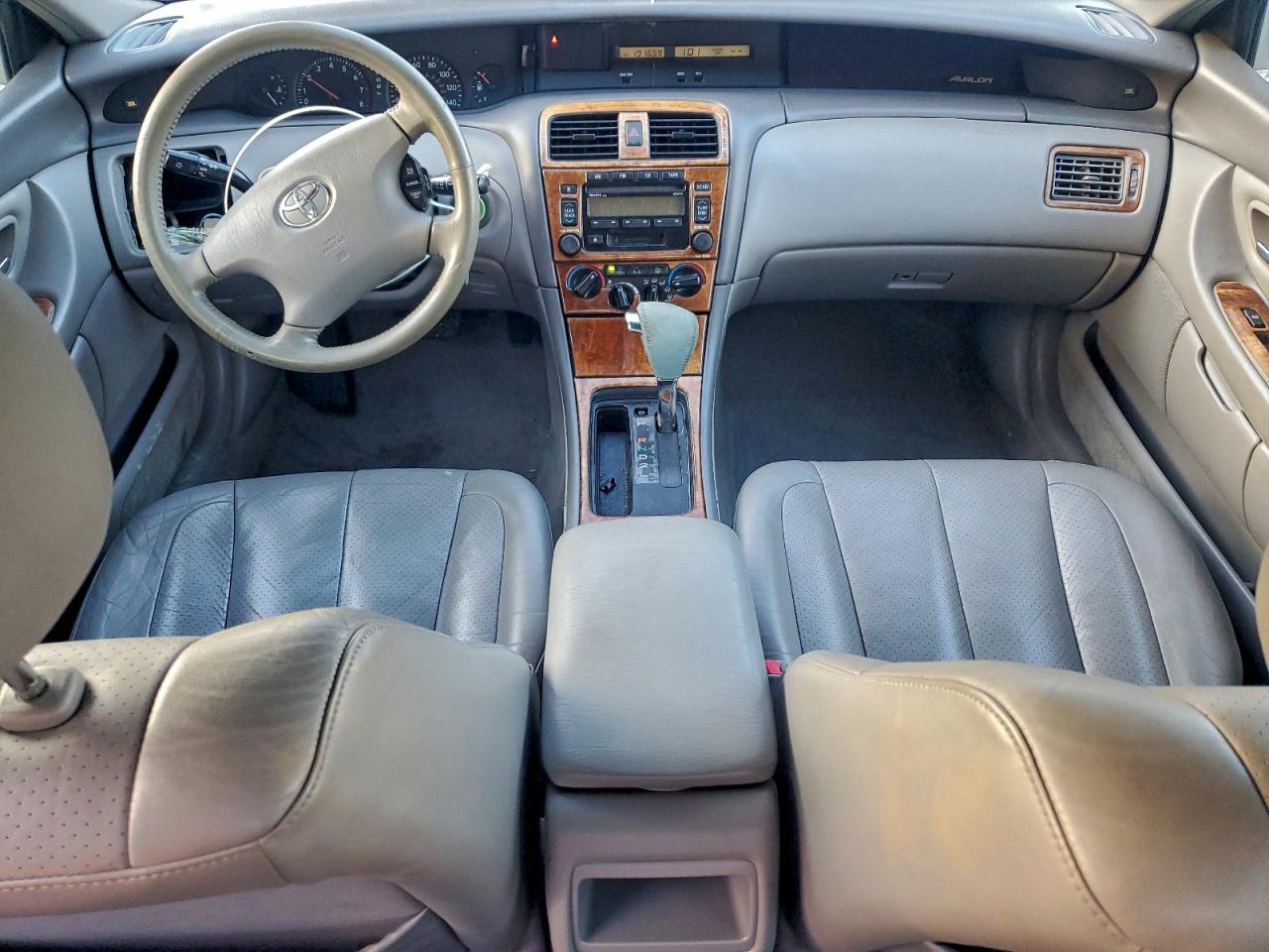 Lot #3302868971 2004 TOYOTA AVALON XL