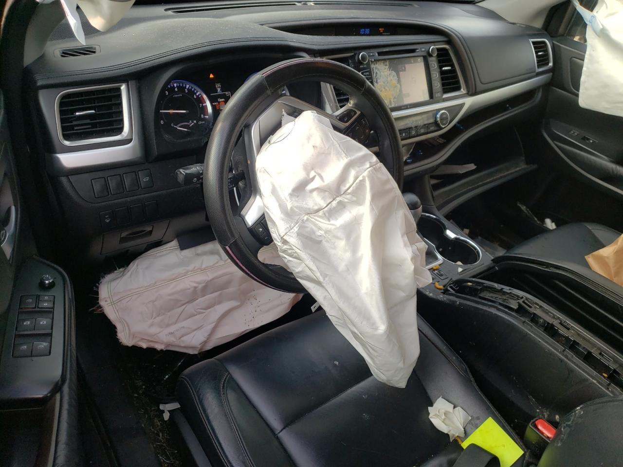 TOYOTA HIGHLANDER XLE