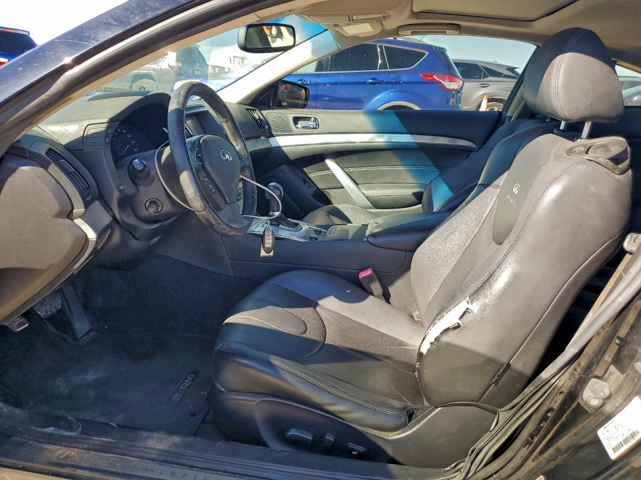 INFINITI Q60 JOURNEY