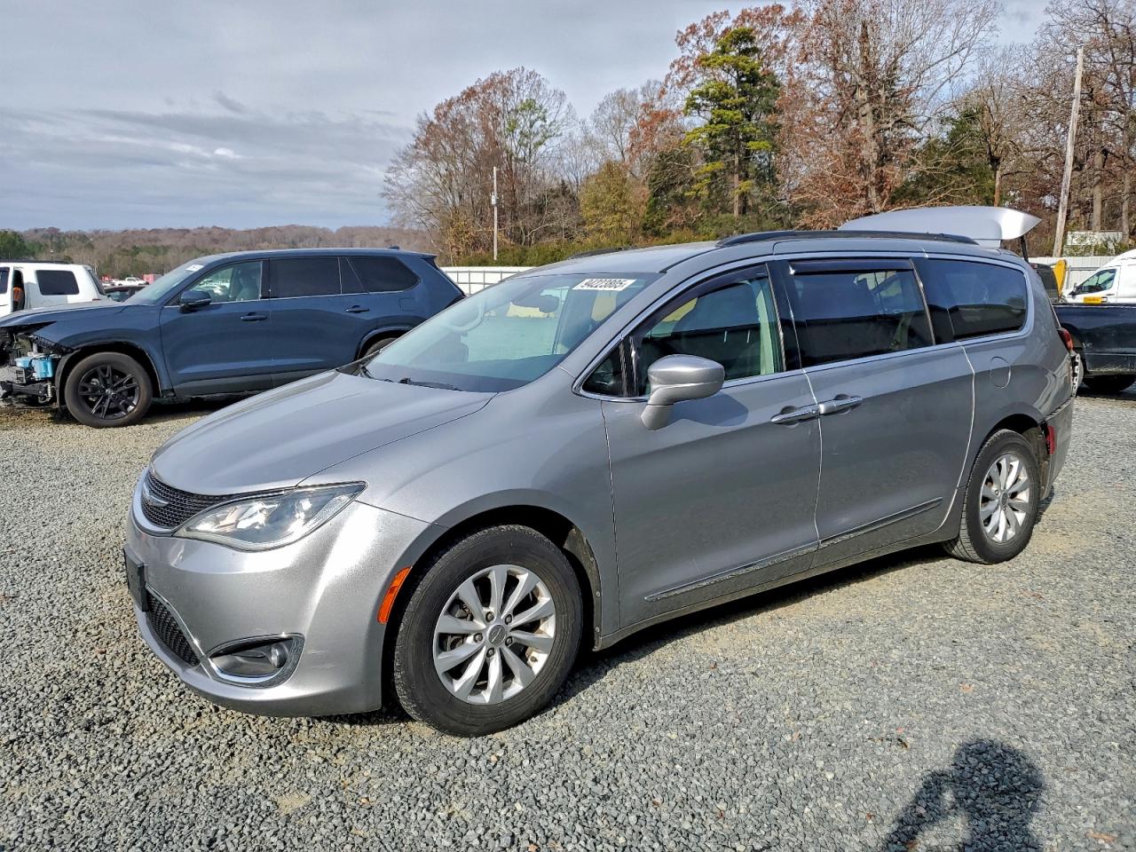 CHRYSLER PACIFICA TOURING L