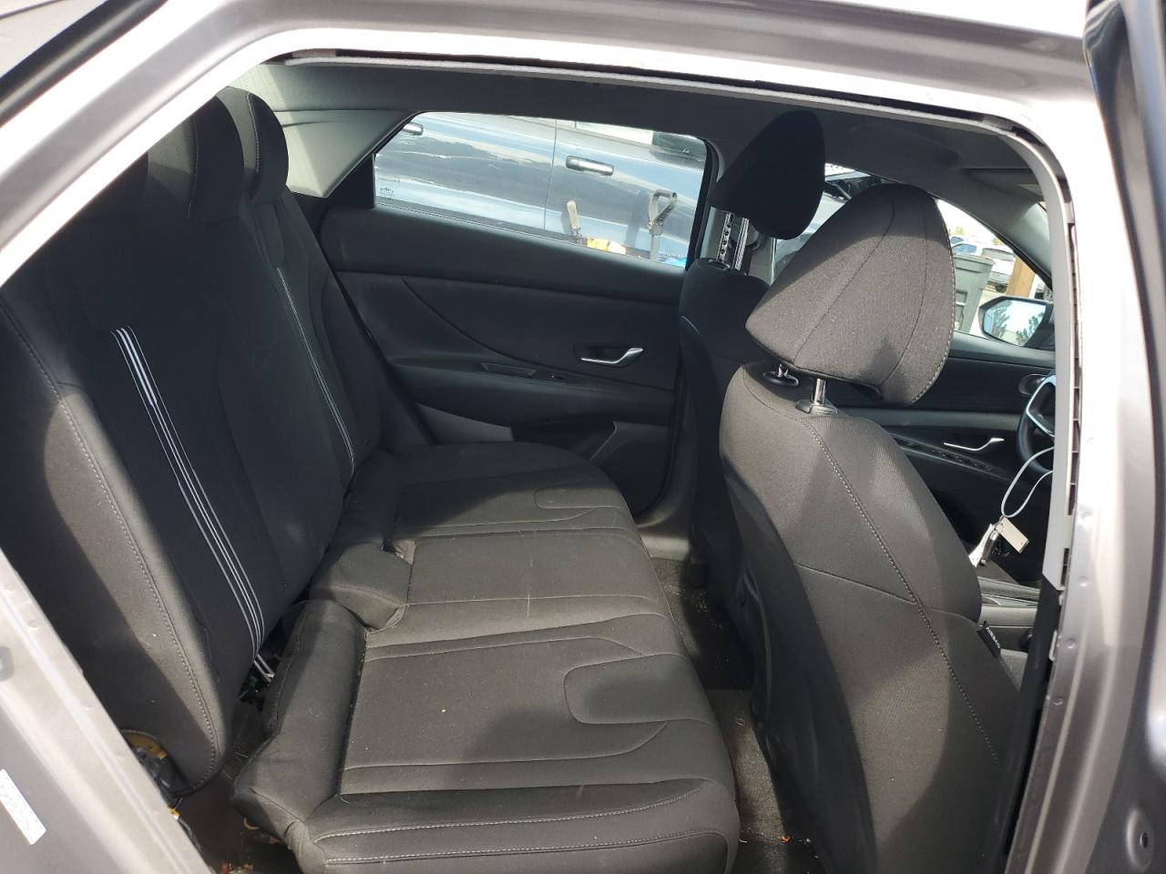 HYUNDAI ELANTRA BLUE