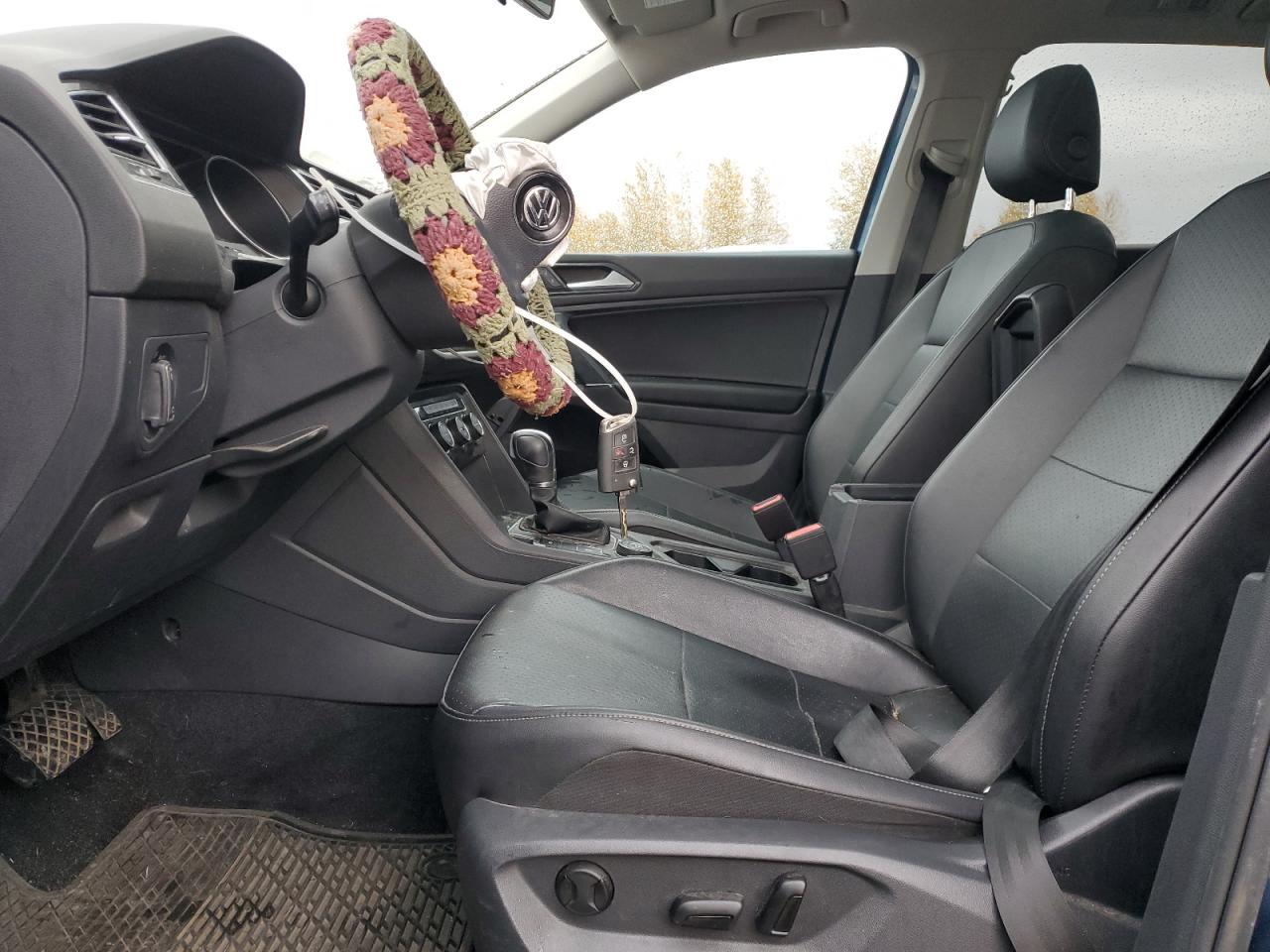 VOLKSWAGEN TIGUAN SE