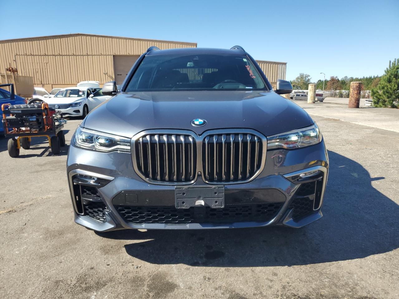 BMW X7 M50I