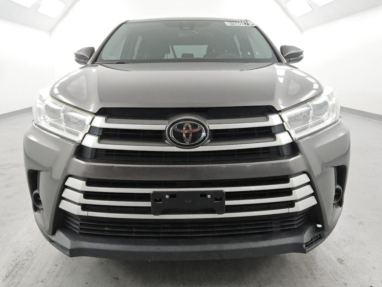TOYOTA HIGHLANDER LE