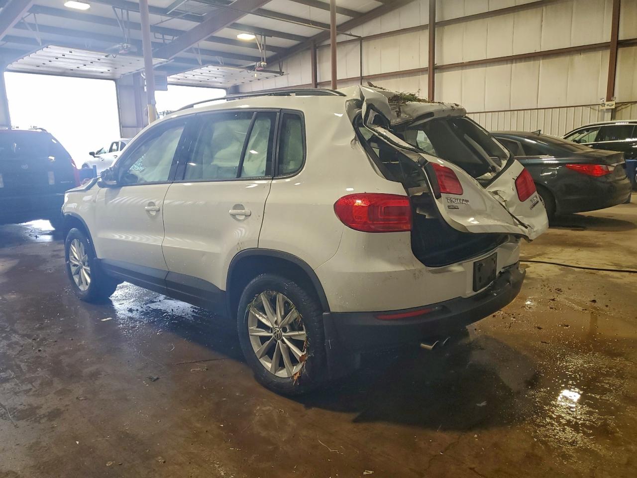 Lot #3311622225 2017 VOLKSWAGEN TIGUAN S
