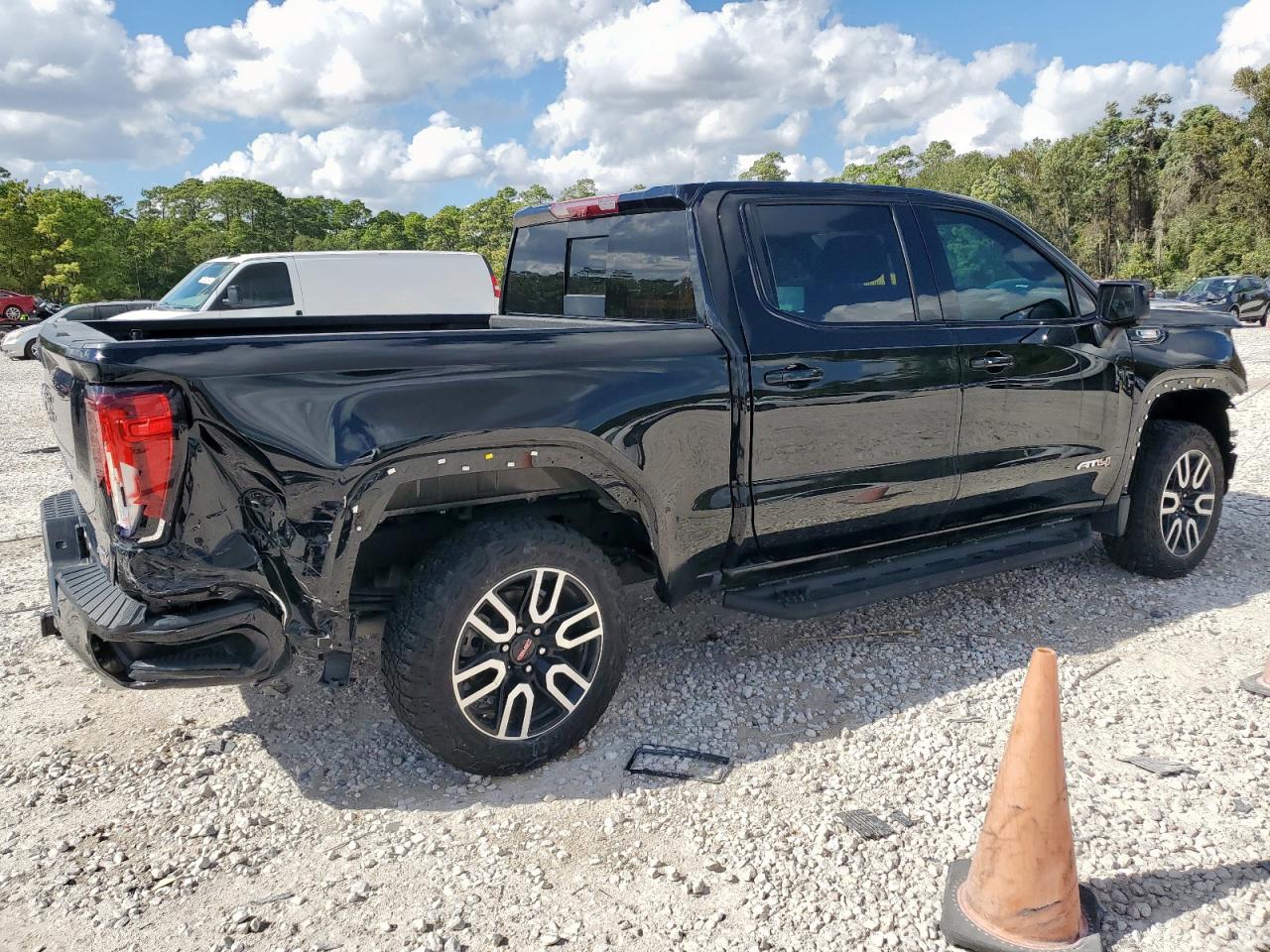 GMC SIERRA K1500 AT4