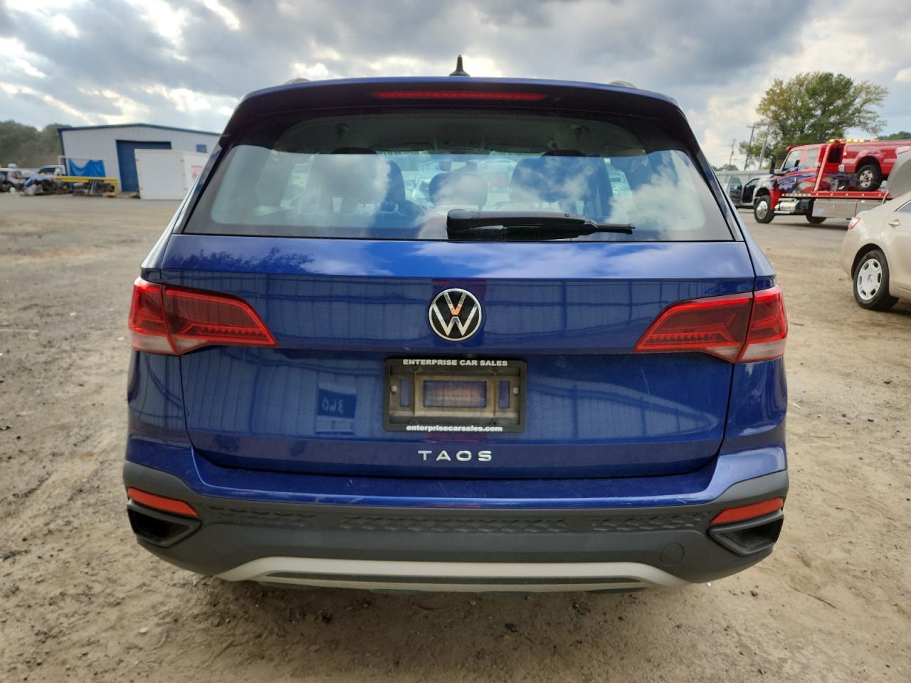 VOLKSWAGEN TAOS S