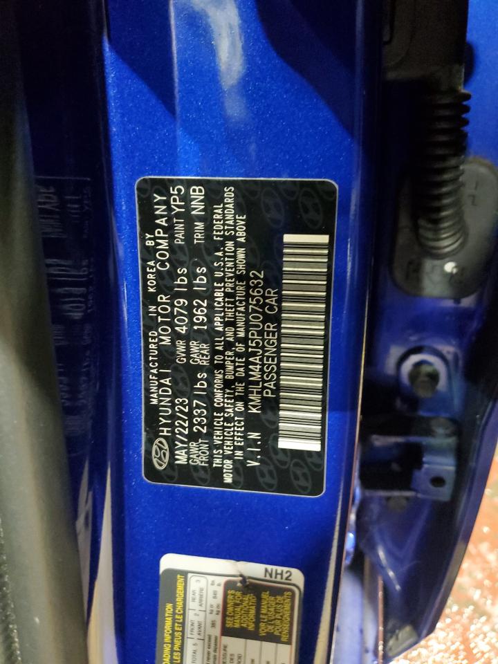 HYUNDAI ELANTRA BLUE