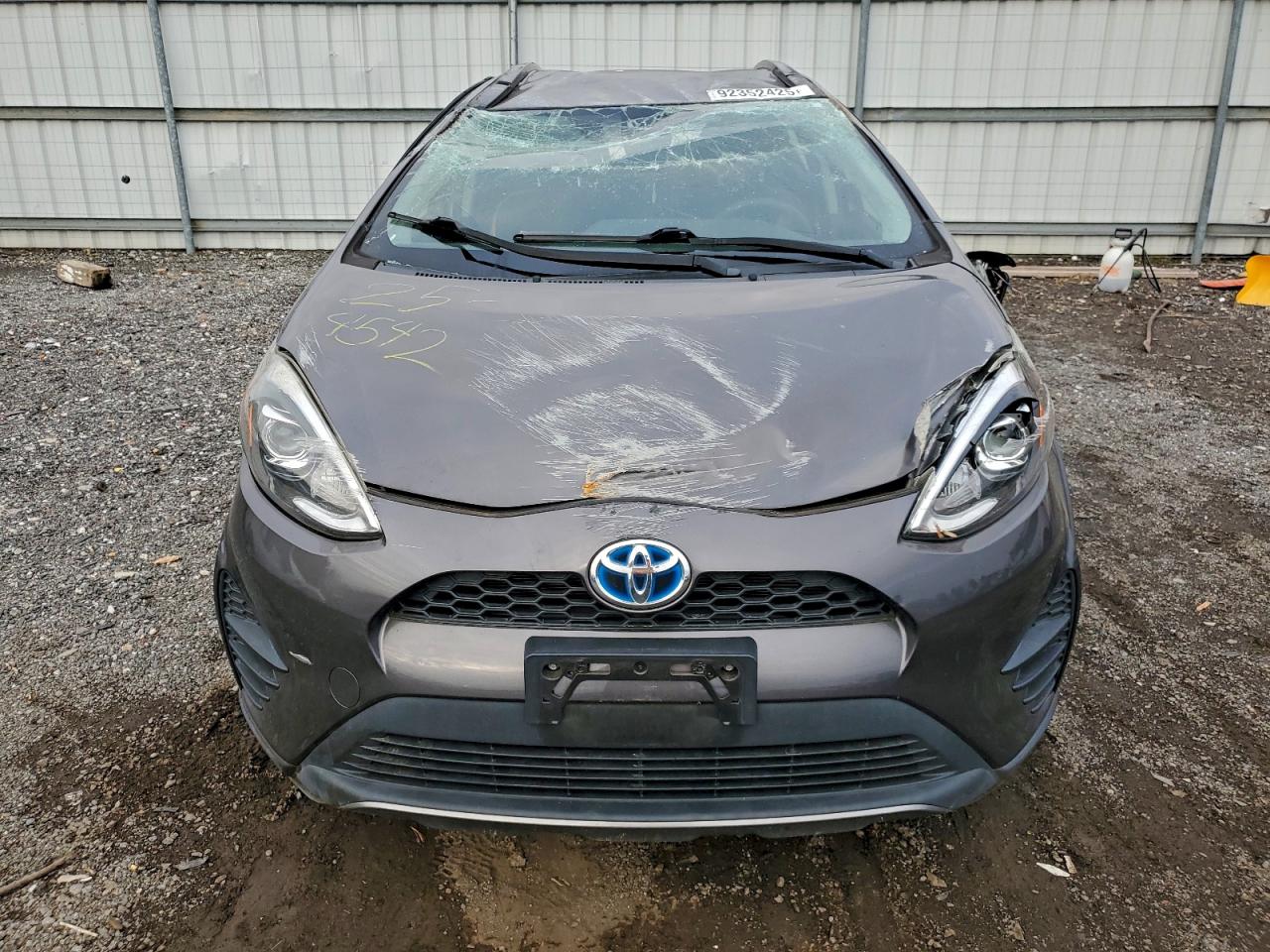 TOYOTA PRIUS C