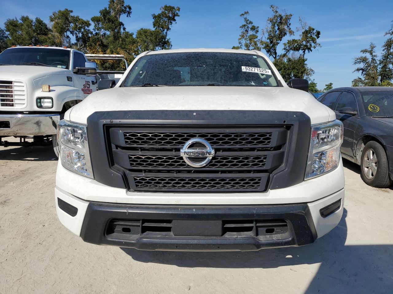 NISSAN TITAN S