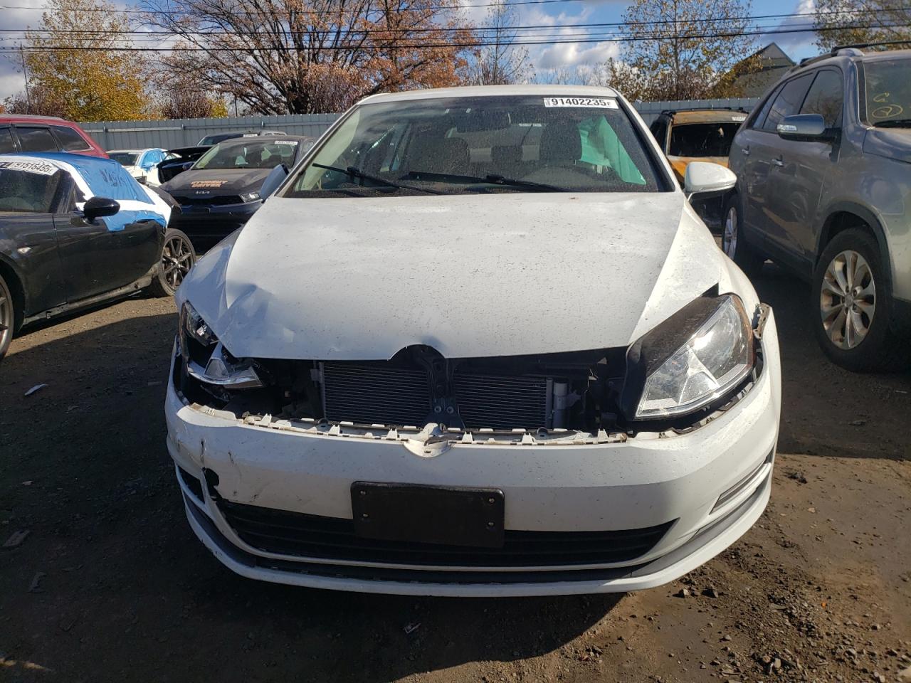 VOLKSWAGEN GOLF S/SE