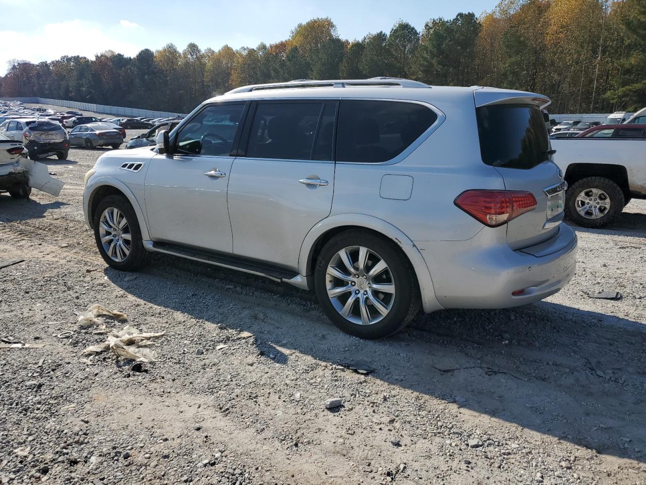 INFINITI QX56