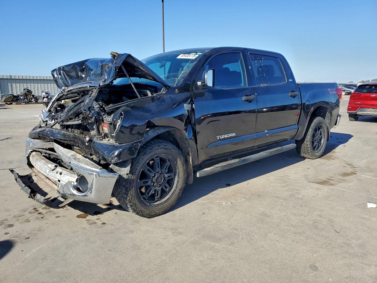 TOYOTA TUNDRA CREWMAX SR5