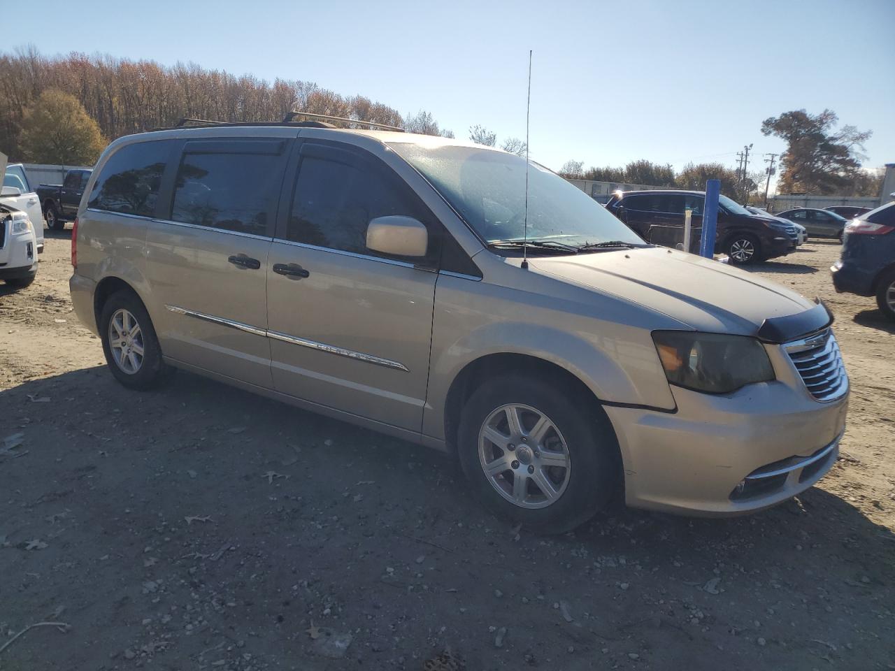 CHRYSLER TOWN & COUNTRY TOURING