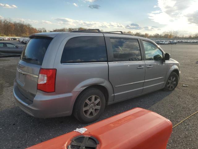 2013 CHRYSLER TOWN & COU #3303924696