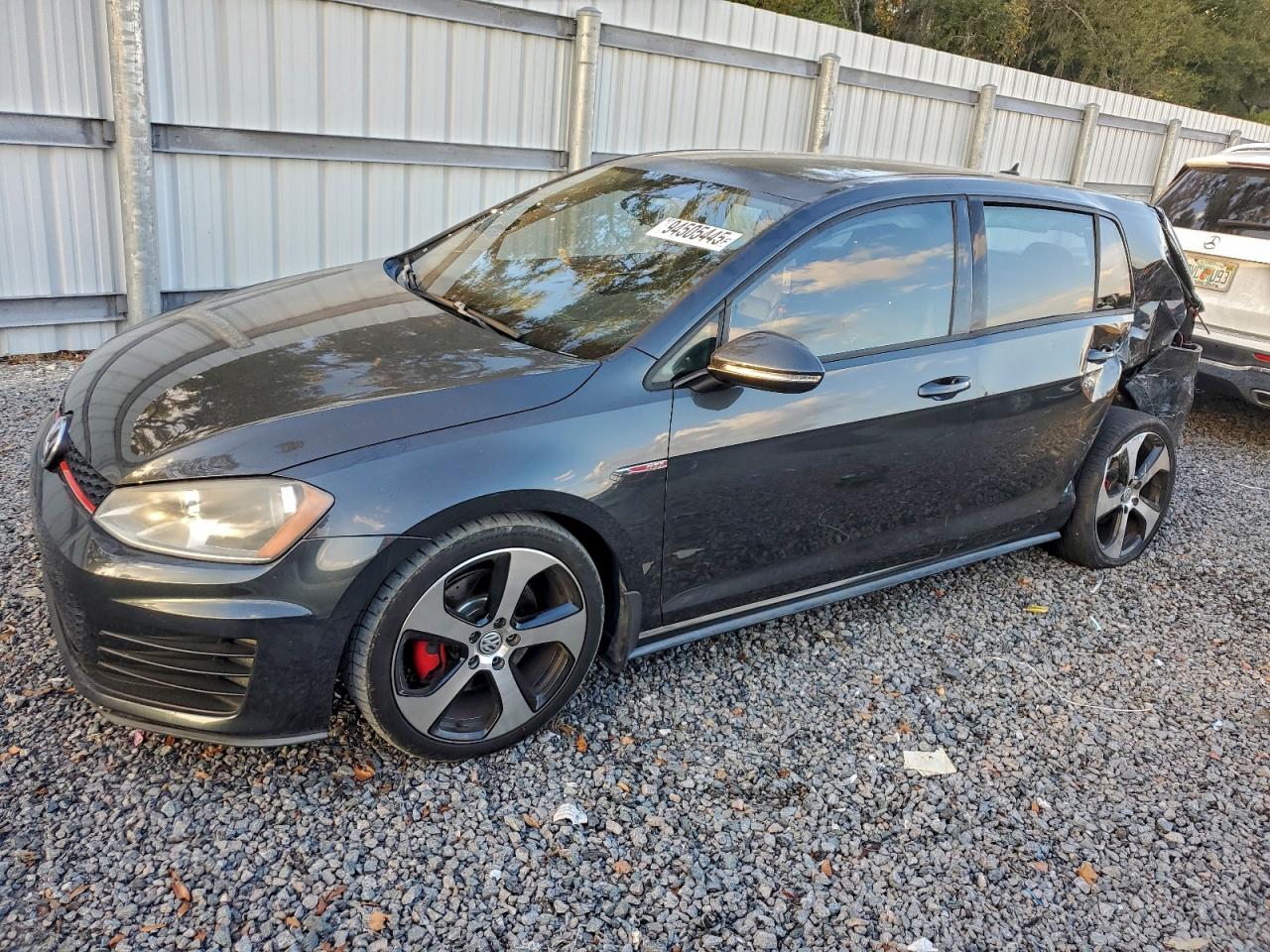 VOLKSWAGEN GOLF GTI