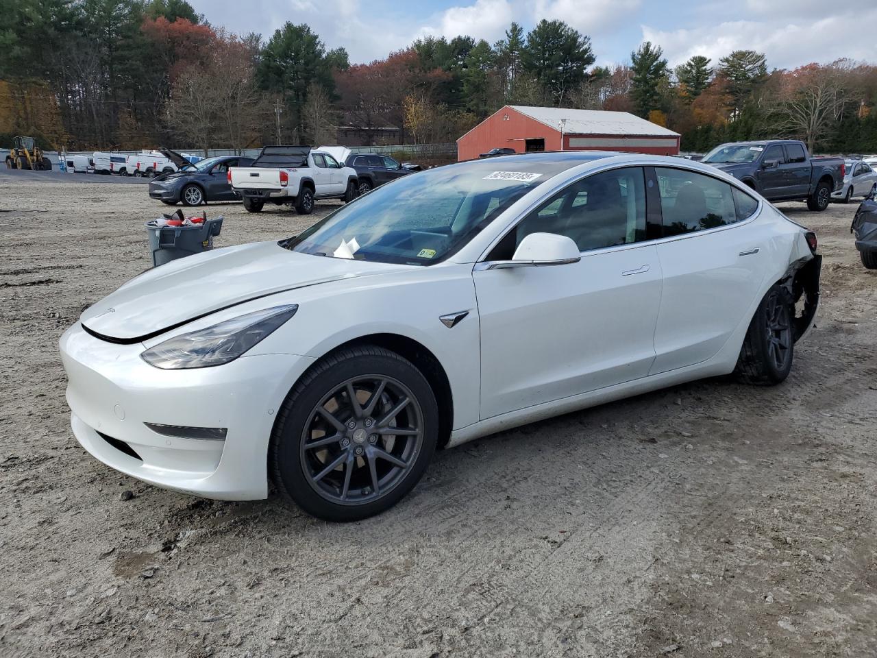 TESLA MODEL 3