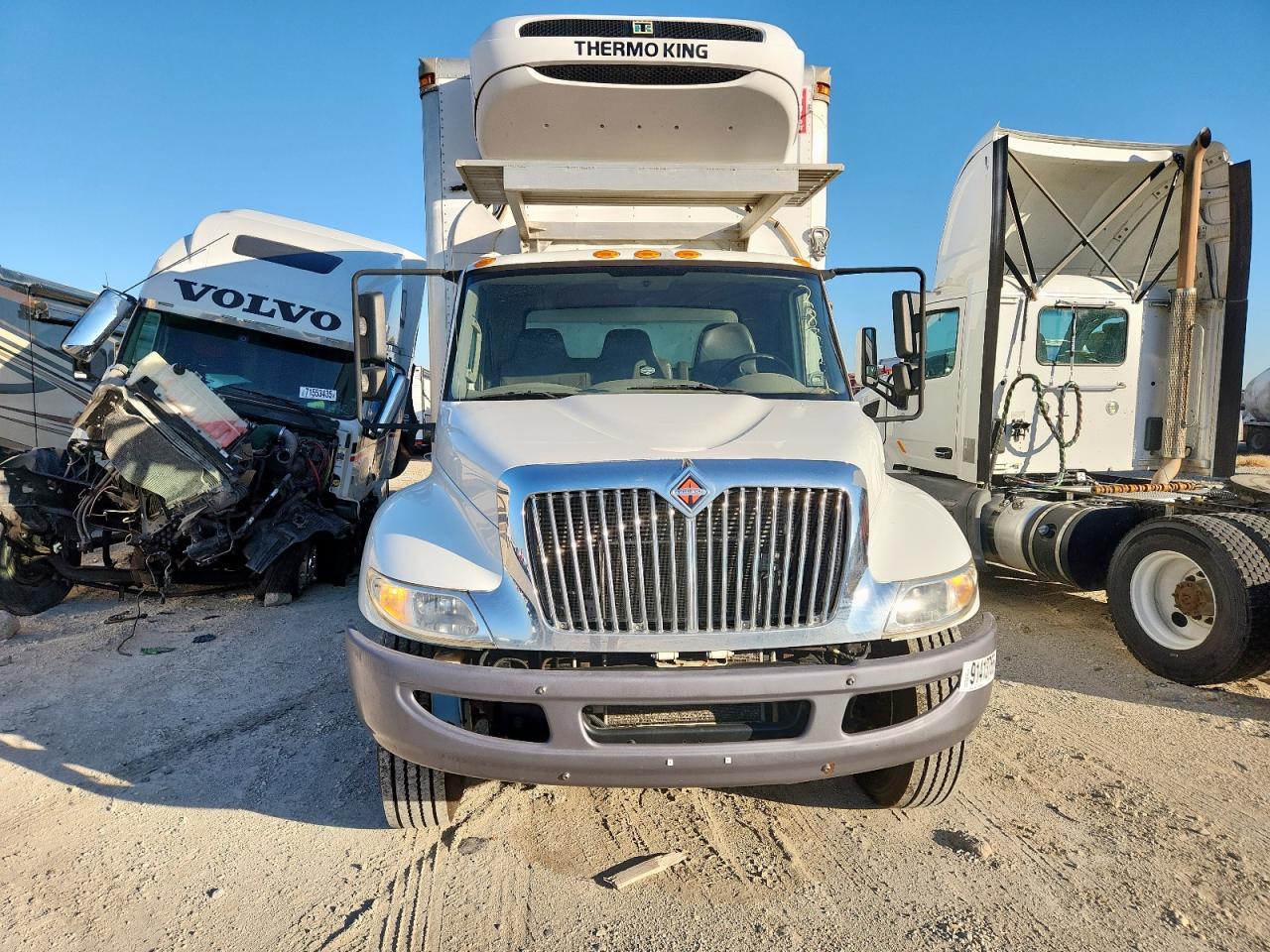 Lot #3286490167 2018 INTERNATIONAL 4000 4300