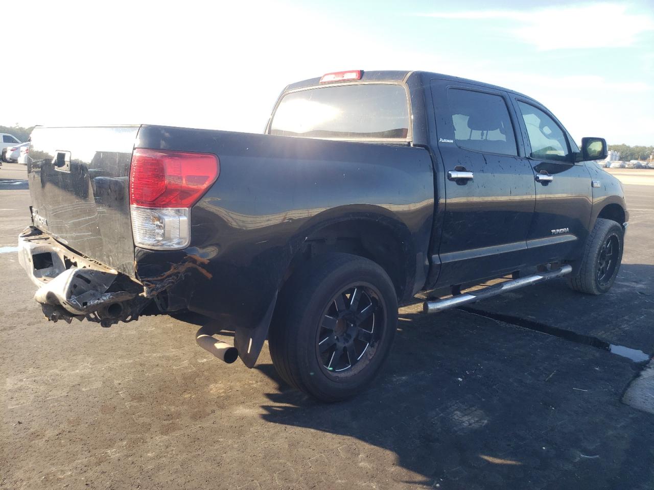 TOYOTA TUNDRA CREWMAX LIMITED