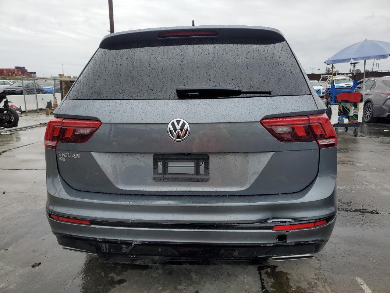 VOLKSWAGEN TIGUAN SE