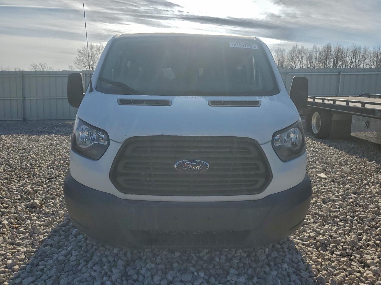 Lot #3315702722 2017 FORD TRANSIT T-