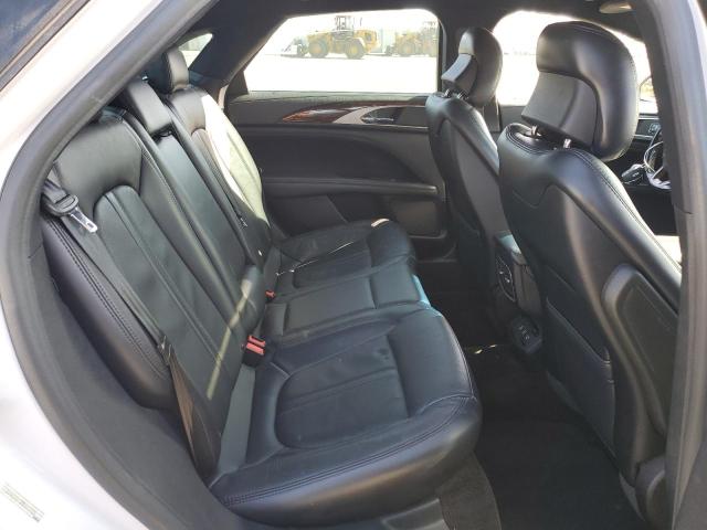 2017 LINCOLN MKZ RESERV 3LN6L5E93HR663723