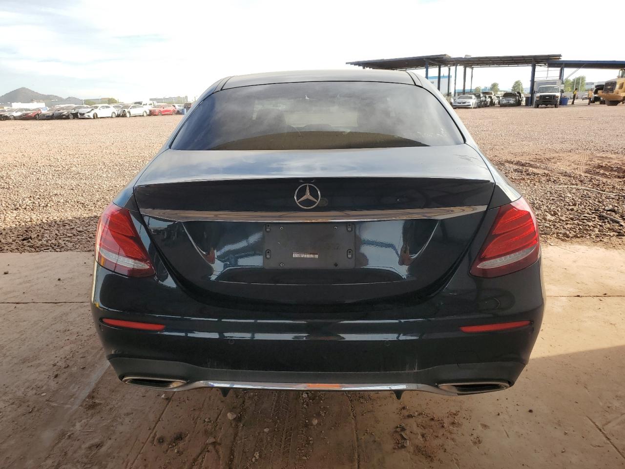 MERCEDES-BENZ E-CLASS 300