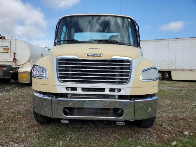 2015 FREIGHTLINER M2 106 MED #3304875552