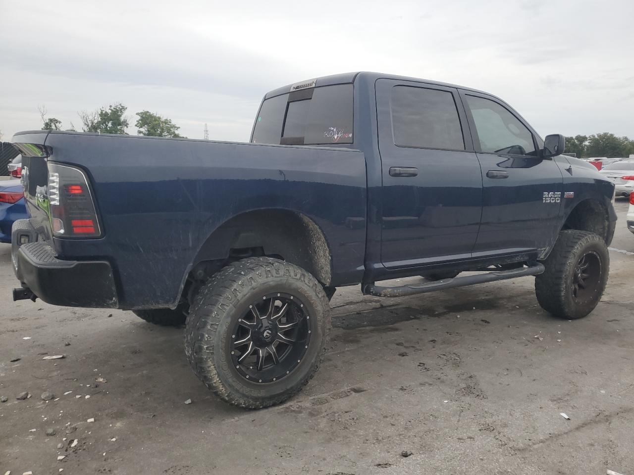 RAM 1500 SLT