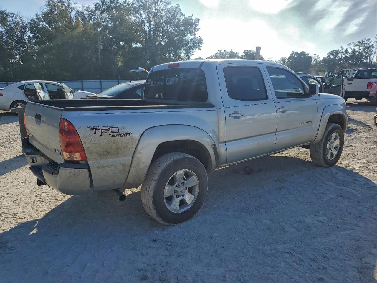 Lot #3302707000 2006 TOYOTA TACOMA DOU