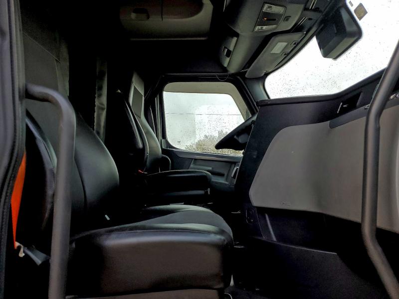 2021 FREIGHTLINER CASCADIA 1 #3294147942