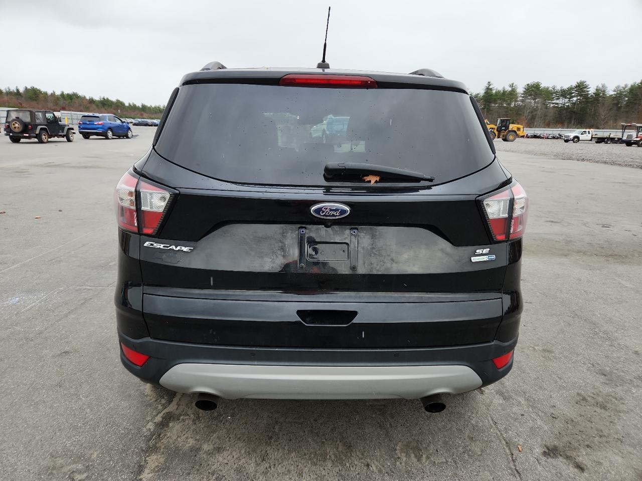 FORD ESCAPE SE