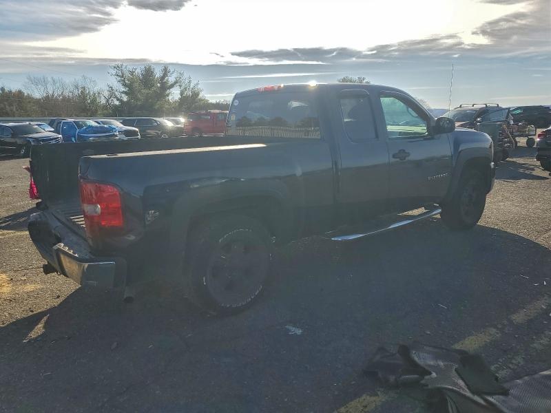 2010 CHEVROLET SILVERADO #3308216253