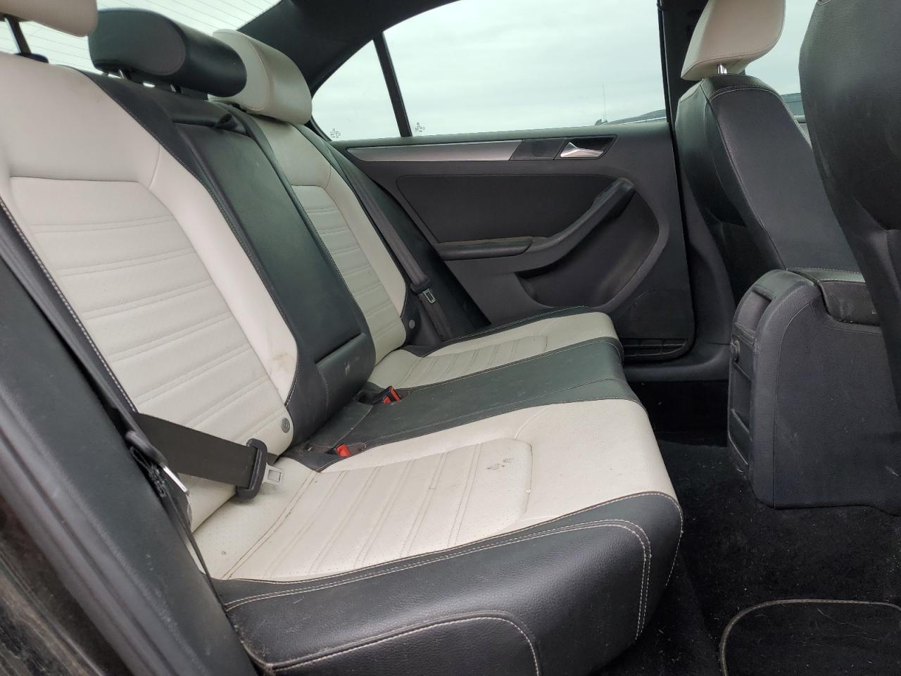 VOLKSWAGEN JETTA SPORT