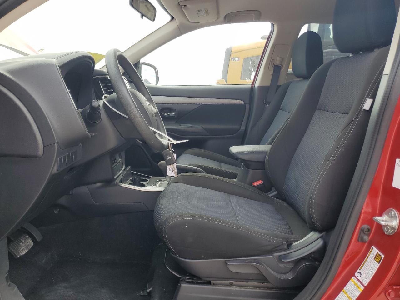 MITSUBISHI OUTLANDER ES