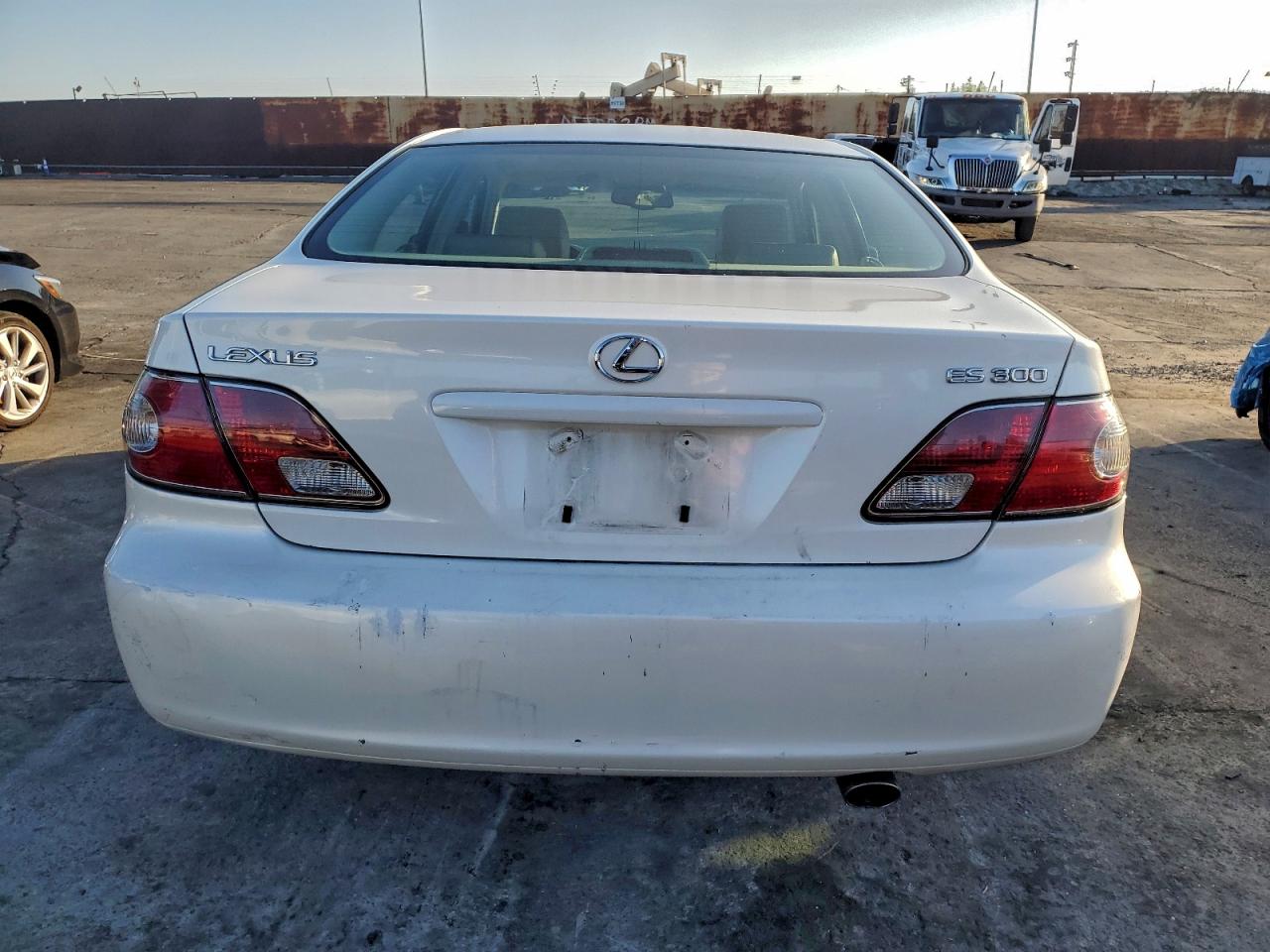 Lot #3296992843 2002 LEXUS ES 300