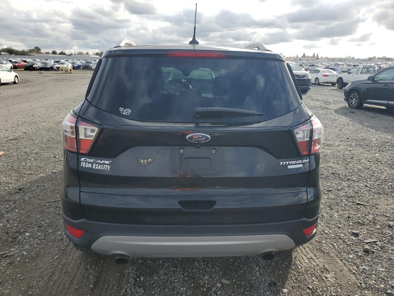 FORD ESCAPE TITANIUM