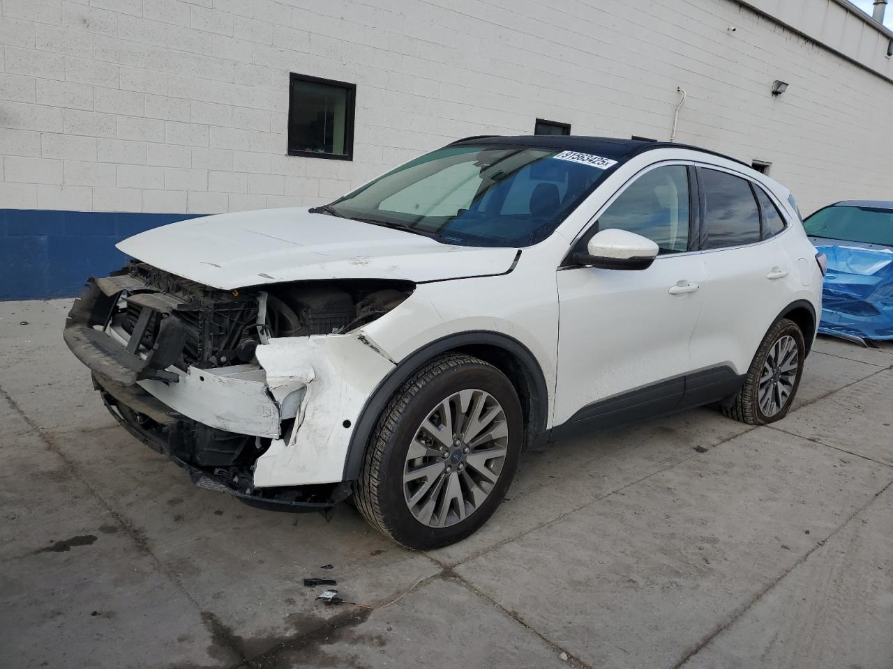 FORD ESCAPE TITANIUM