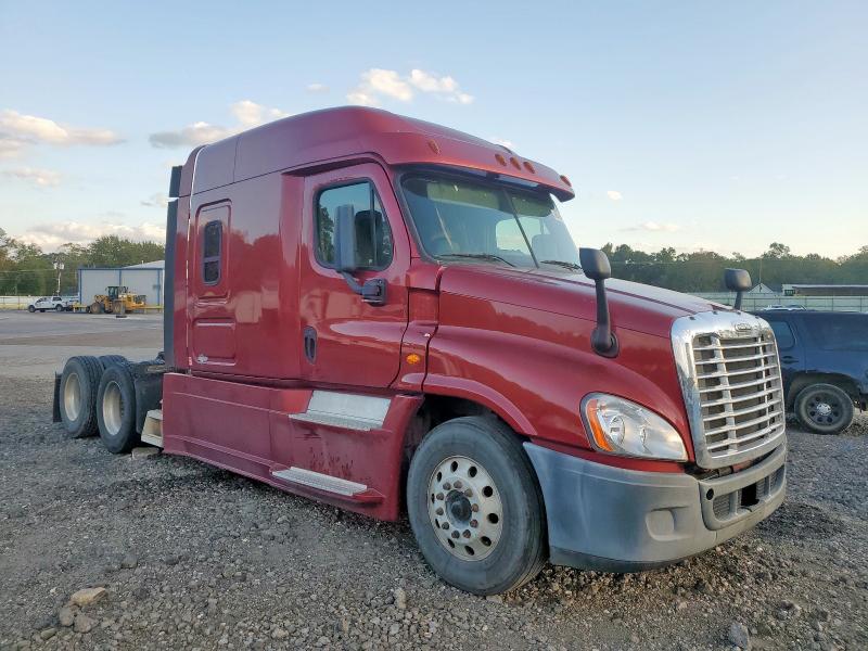 Global Auto Auctions: 2018 FREIGHTLINER CASCADIA 1