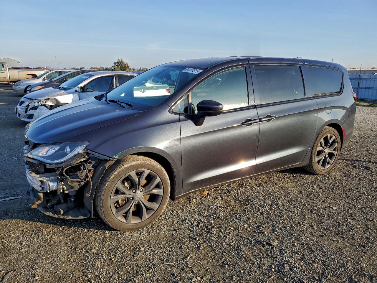 CHRYSLER PACIFICA TOURING PLUS