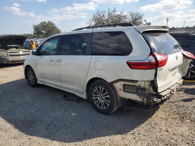 2019 TOYOTA SIENNA XLE #3303885769