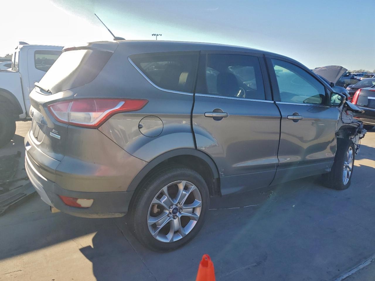FORD ESCAPE SEL