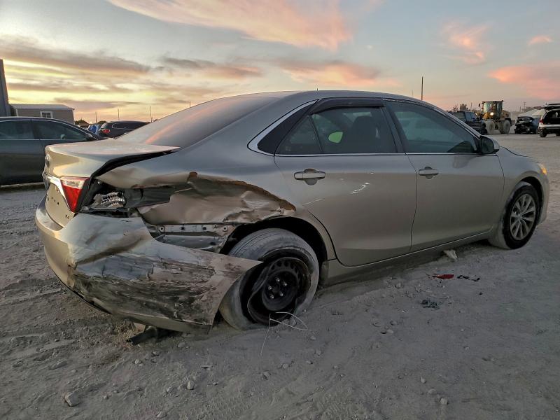 2015 TOYOTA CAMRY LE #3302831937