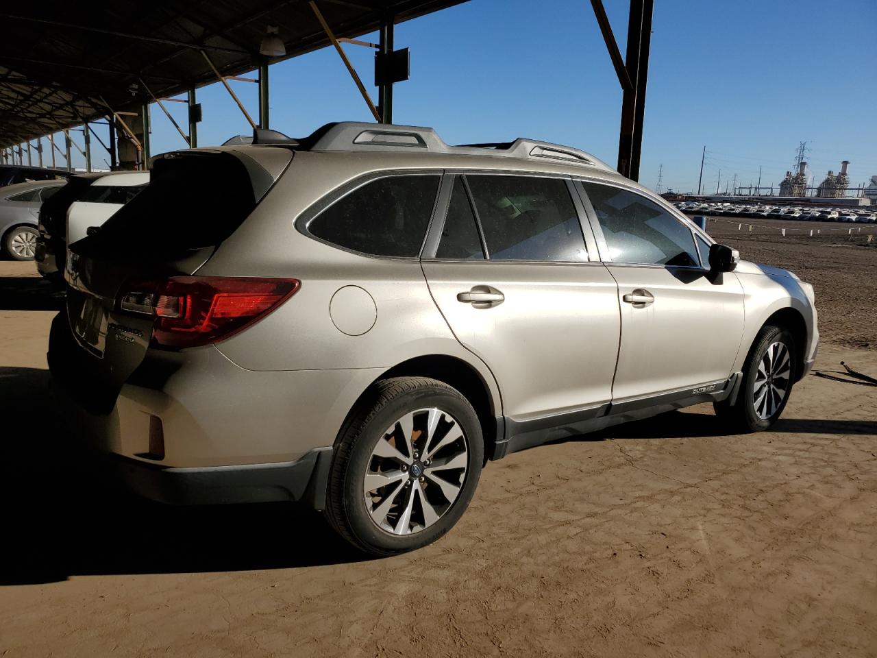 Lot #3319219712 2017 SUBARU OUTBACK 2.