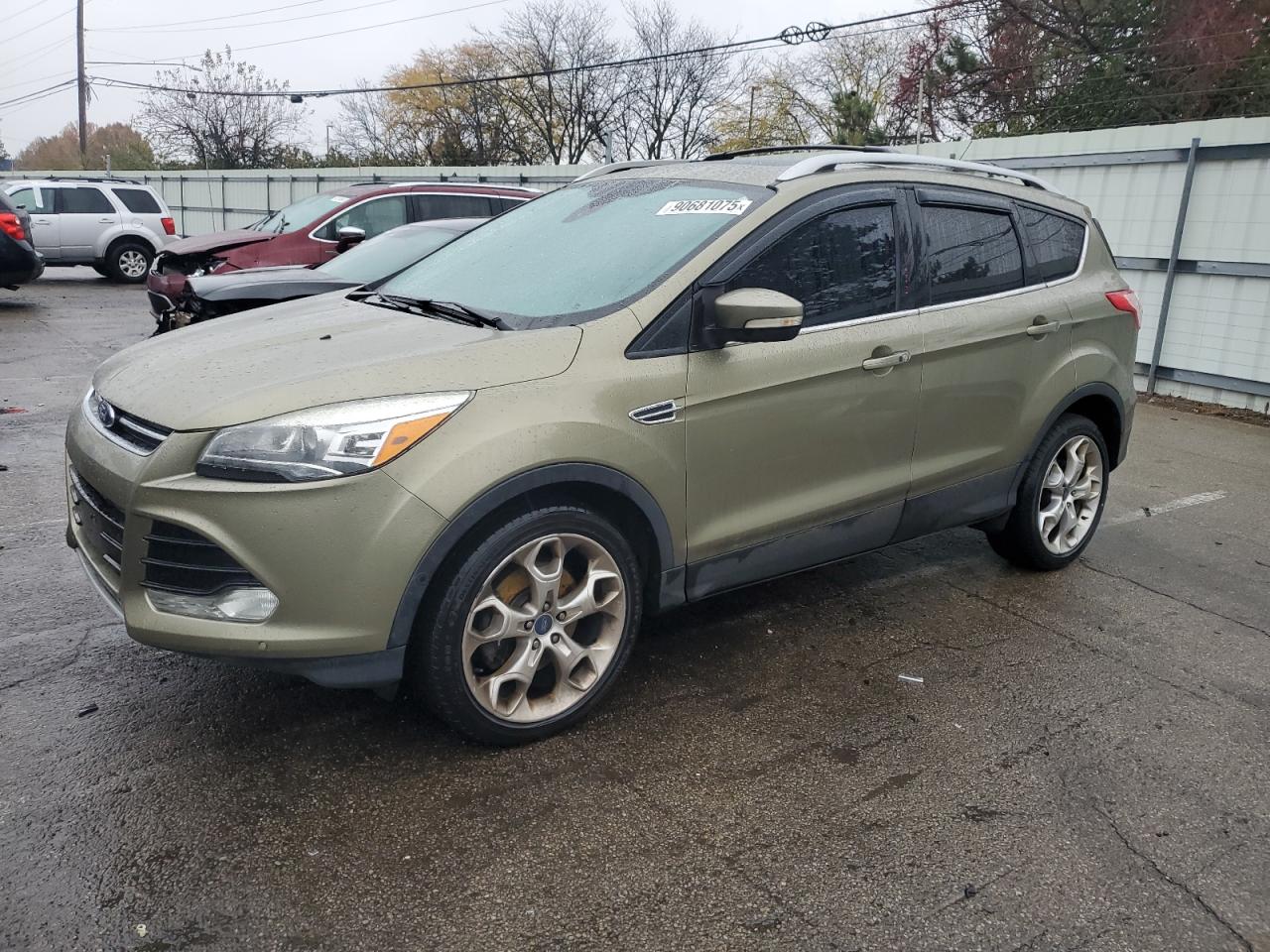 FORD ESCAPE TITANIUM