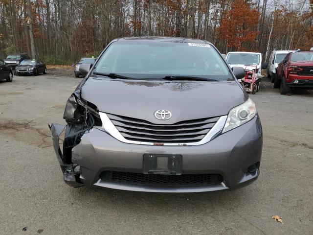 2017 TOYOTA SIENNA LE - 5TDJZ3DC9HS151220