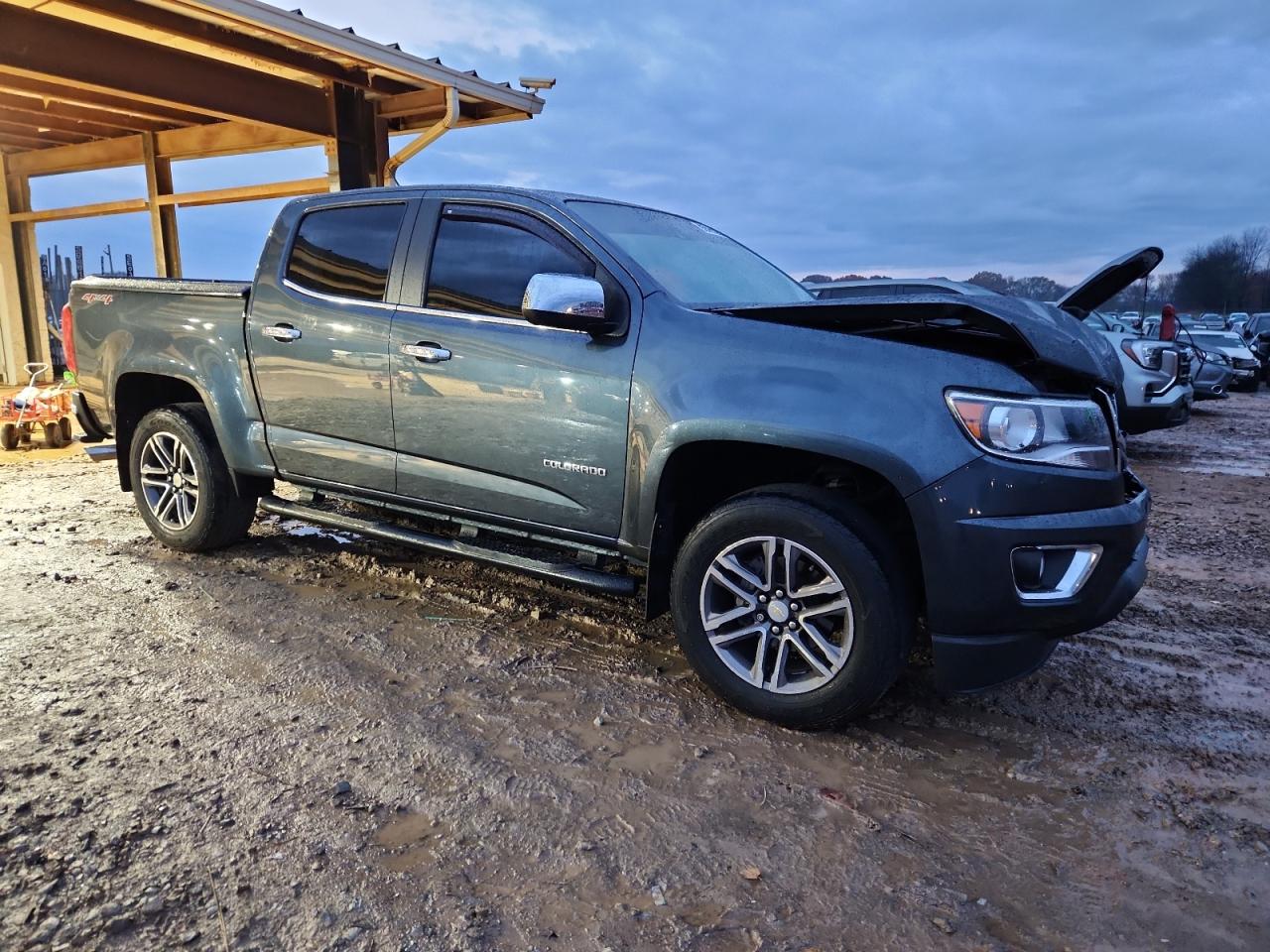 CHEVROLET COLORADO LT