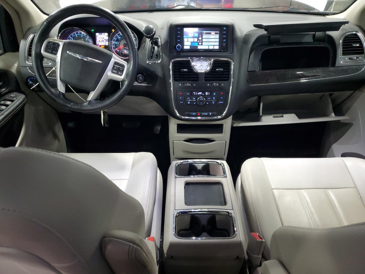 CHRYSLER TOWN & COUNTRY TOURING