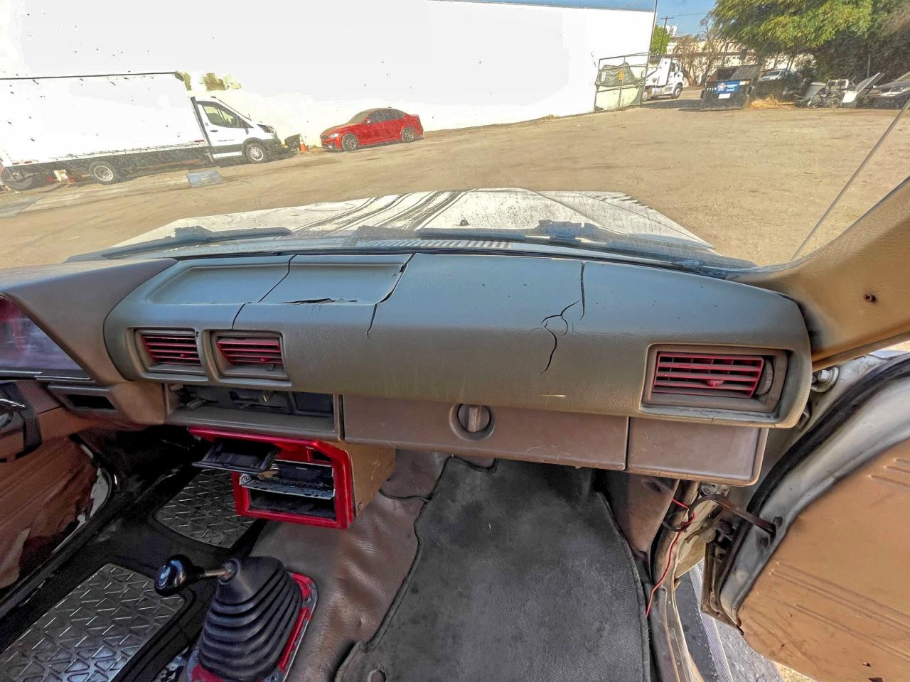 Lot #3302891893 1988 TOYOTA PICKUP CAB