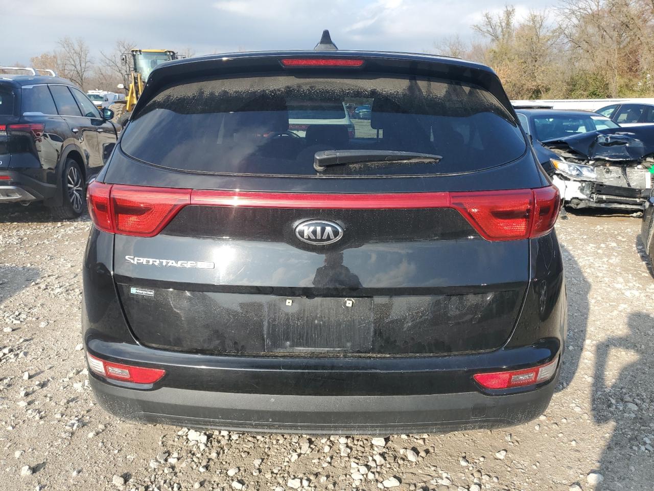 KIA SPORTAGE LX